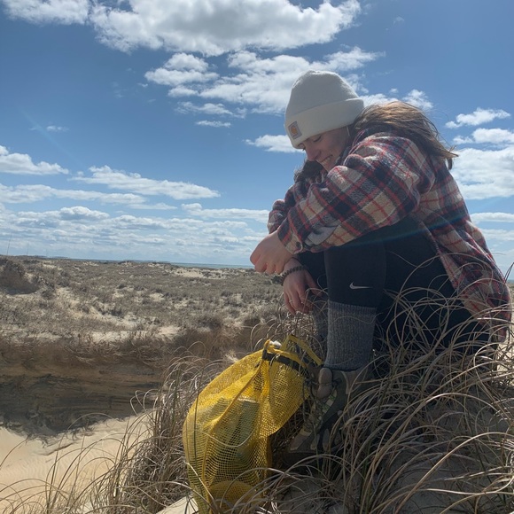 Meet your Posher, Peyton - Picture 3 of 3